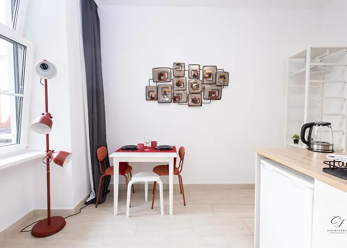 Apartment Market Retreat Near Hbh