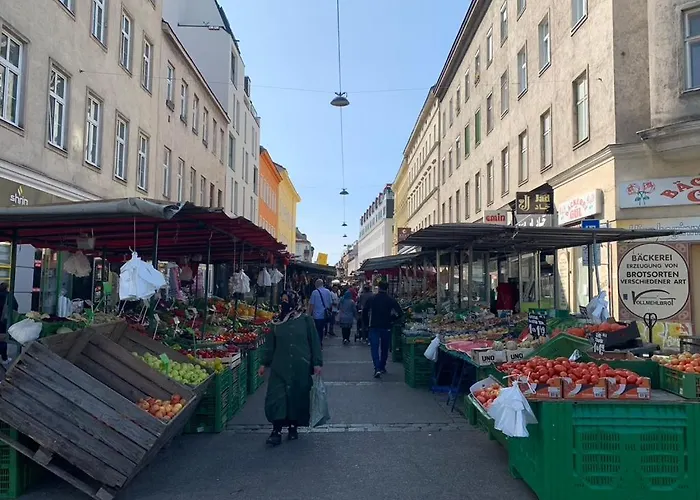 Market Retreat Near Hbh Vienna